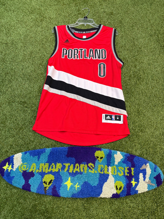 Portland Trailblazers D. Lillard Home Jersey