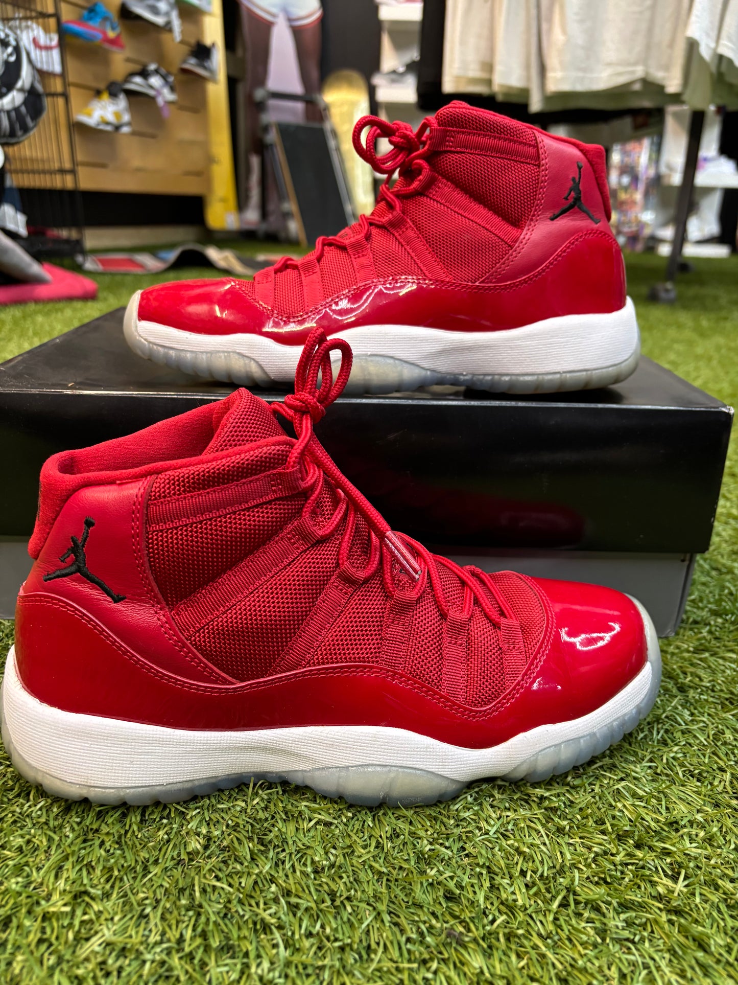 Jordan retro 11 gym red(Used)