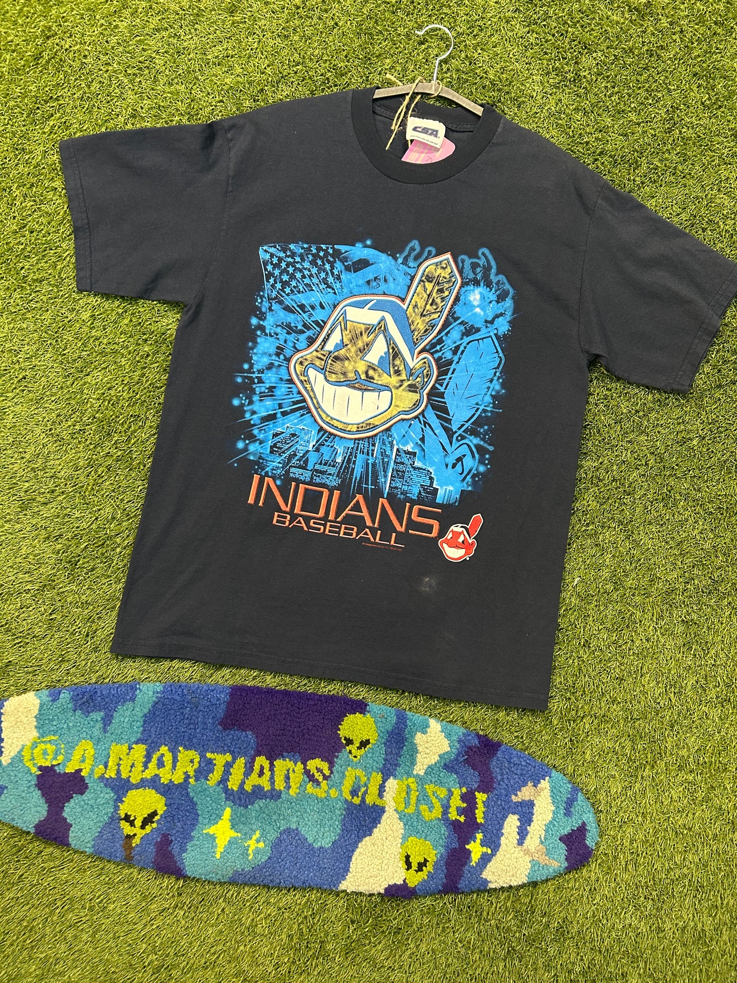 2001 MLB Cleveland Indianas Big Logo Tee