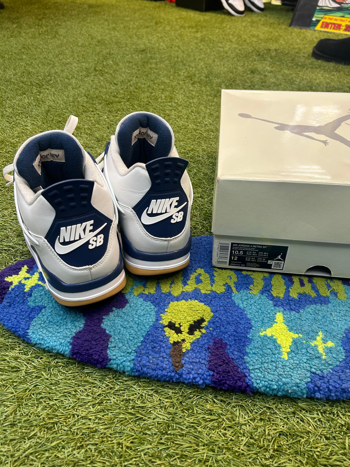 Jordan 4 Retro Nike SBs(Used)