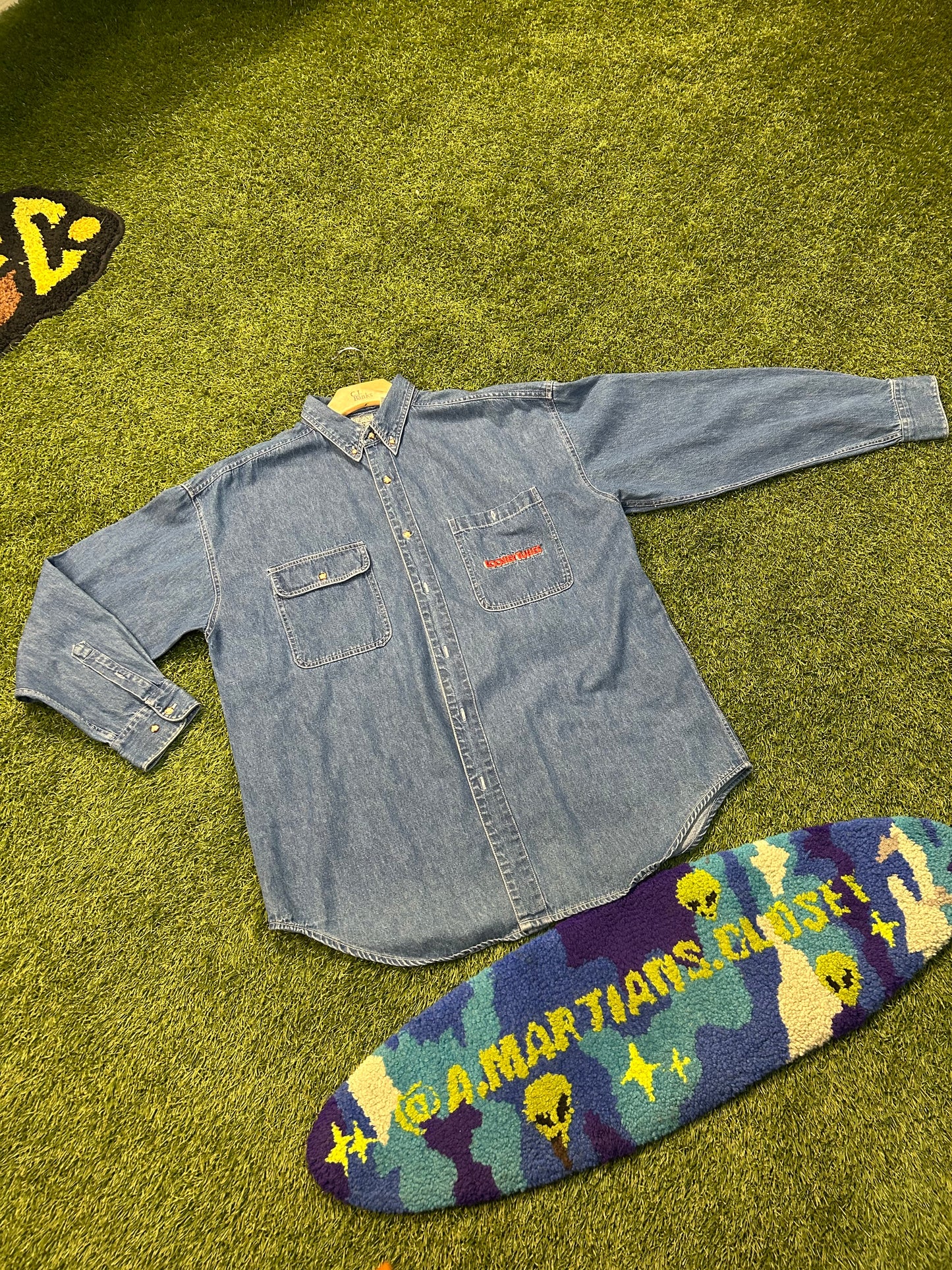 Vintage 1992 Acme Clothing Co. Looney Tunes Crew Denim Button Down