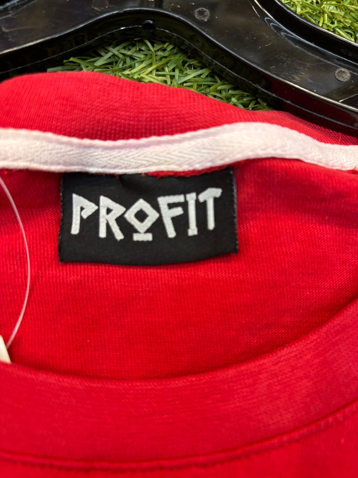 Cash Money" Graphic Red Tee