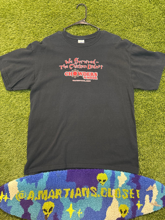 Black Gildan chowders n moor tee