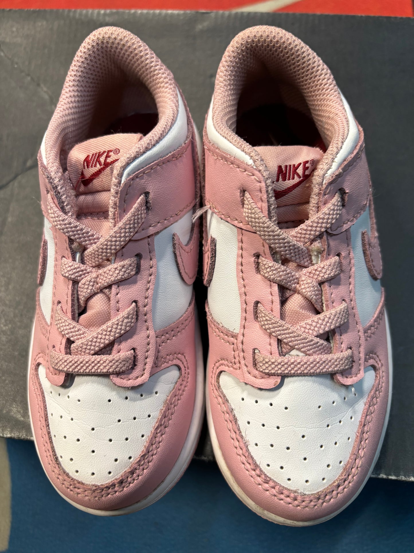 Nike dunk kids size 8.5c