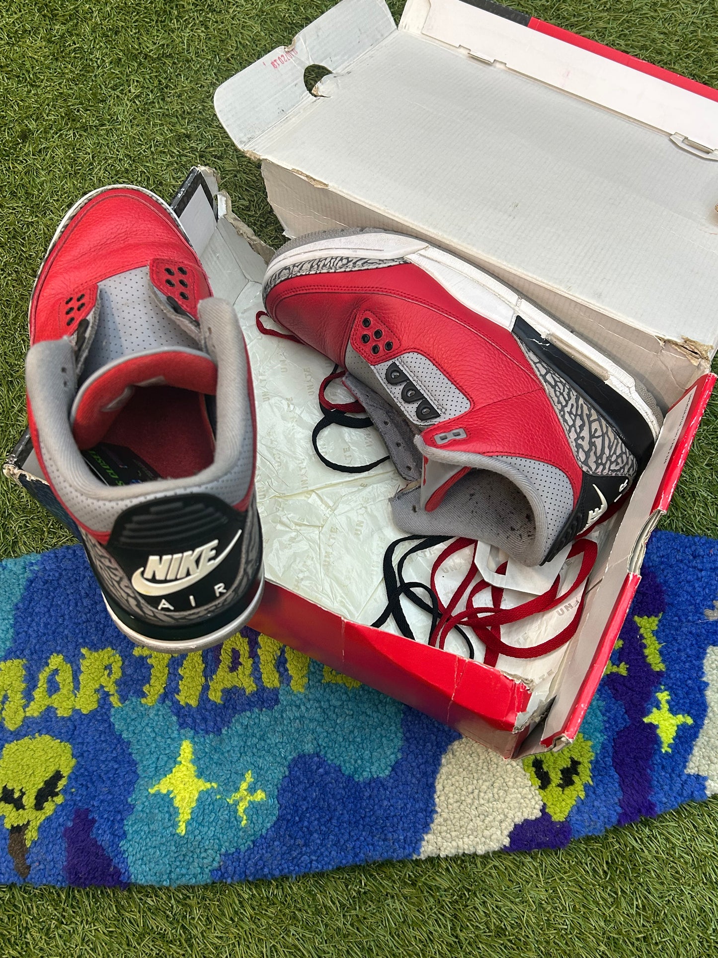 Jordan 3 Retro Fire Red Cement