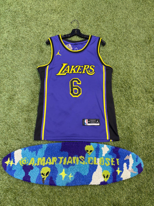 LA Lakers LeBron James Swingman Jersey