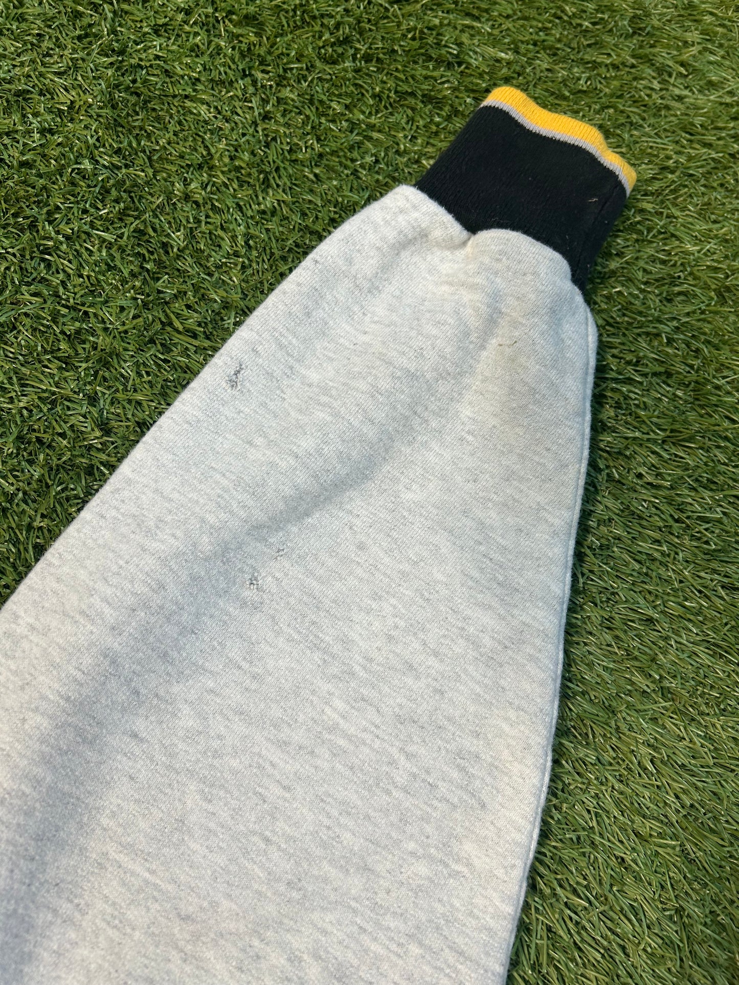 Vintage NFL Pittsburgh Steelers Big Embroidered Logo Crewneck