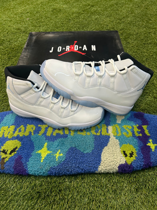 Jordan Retro 11  Legend Blues