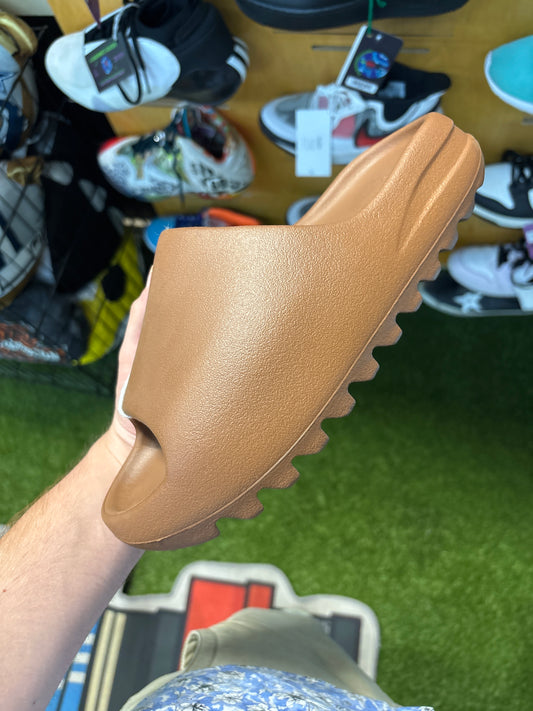Yeezy slide flax size 8