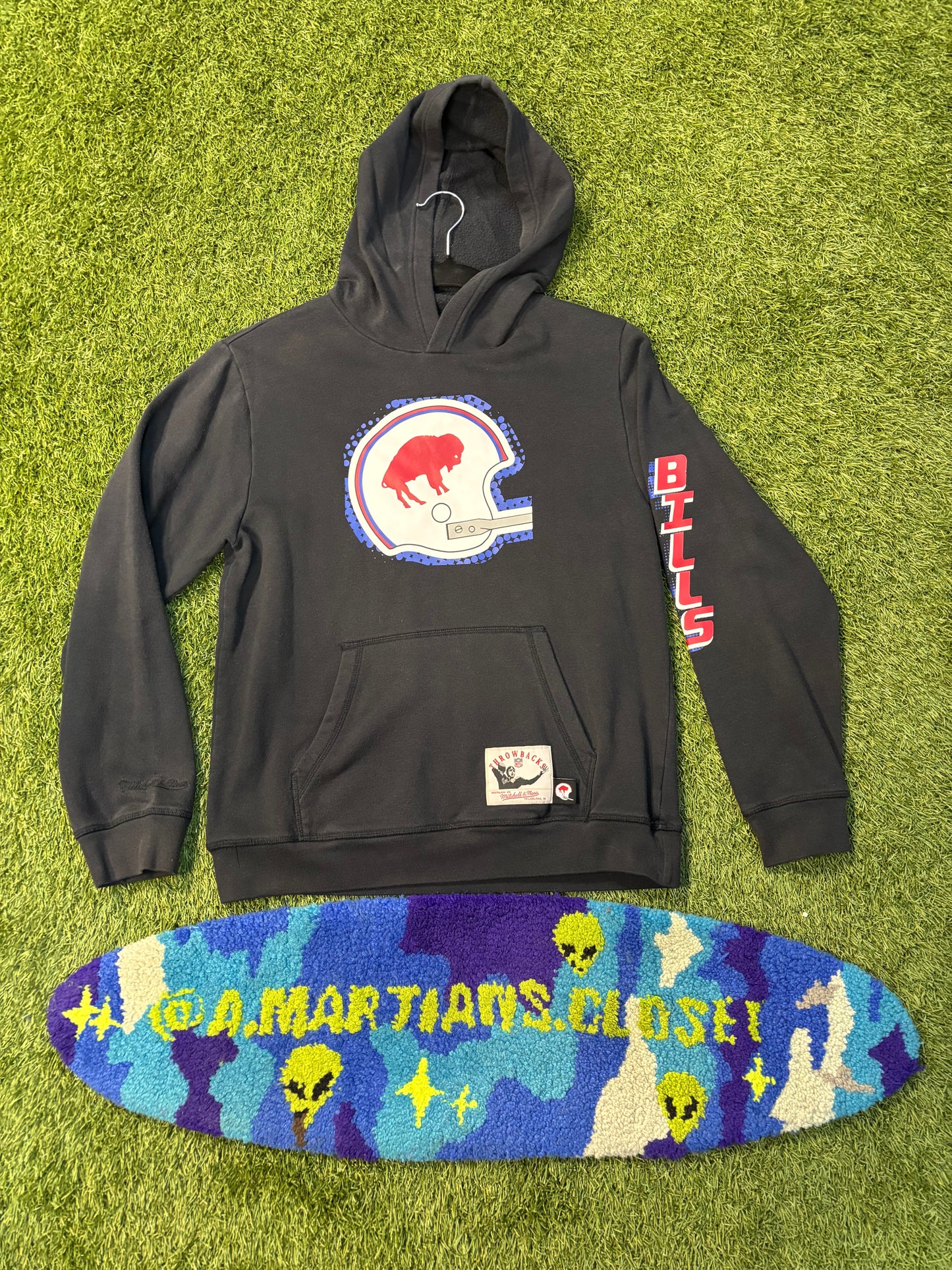Black Buffalo Bills Mitchell & Ness Throwbacks Hoodie Kids Size Large 14/16