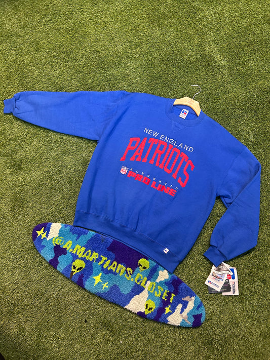 Brand New With Tags Vintage 90s New England Patriots Crewneck