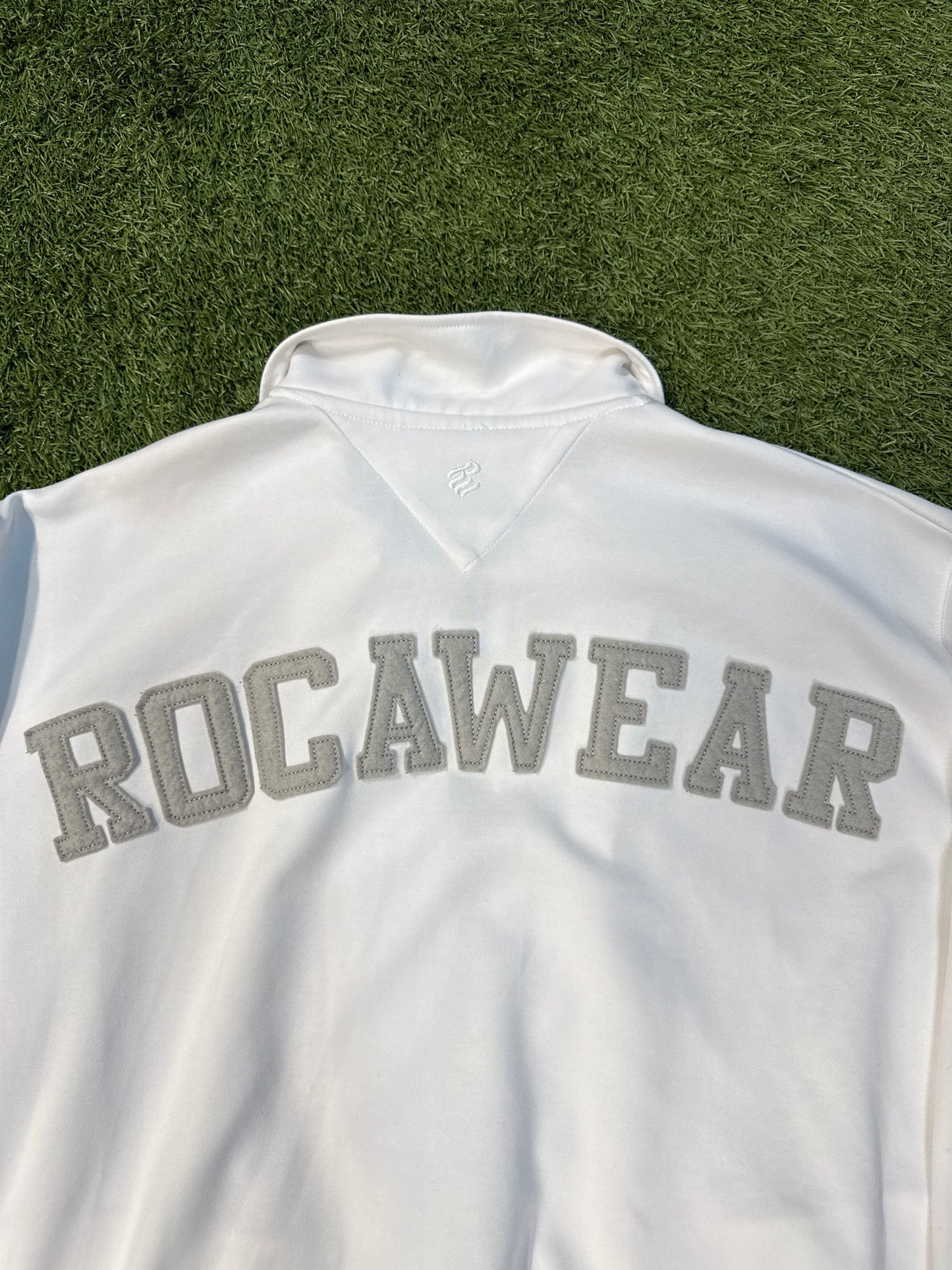 Y2K “ROCAWEAR” ZIP UP JACKET