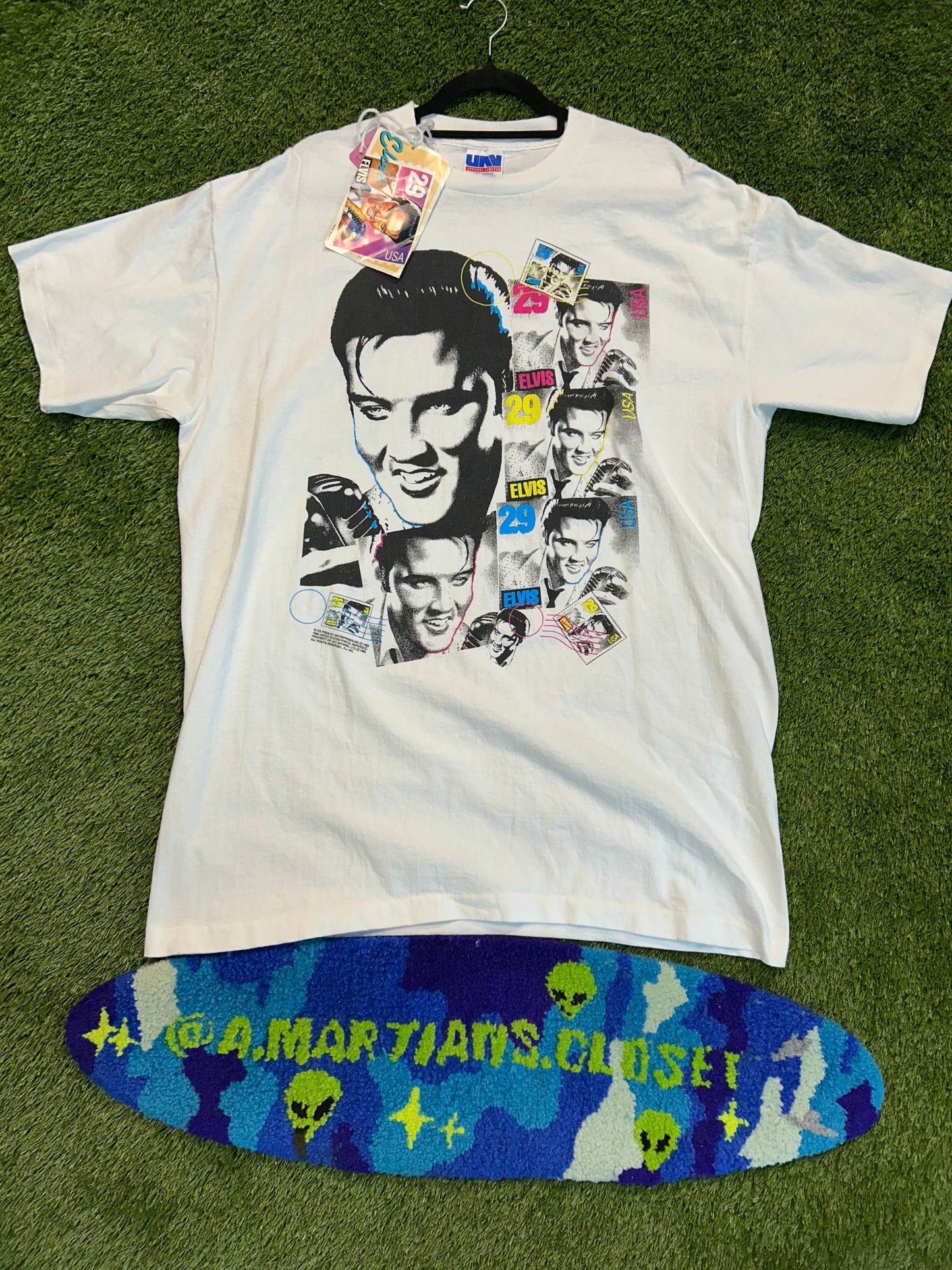 Vintage 1992 Elvis Presley Postcard Tee