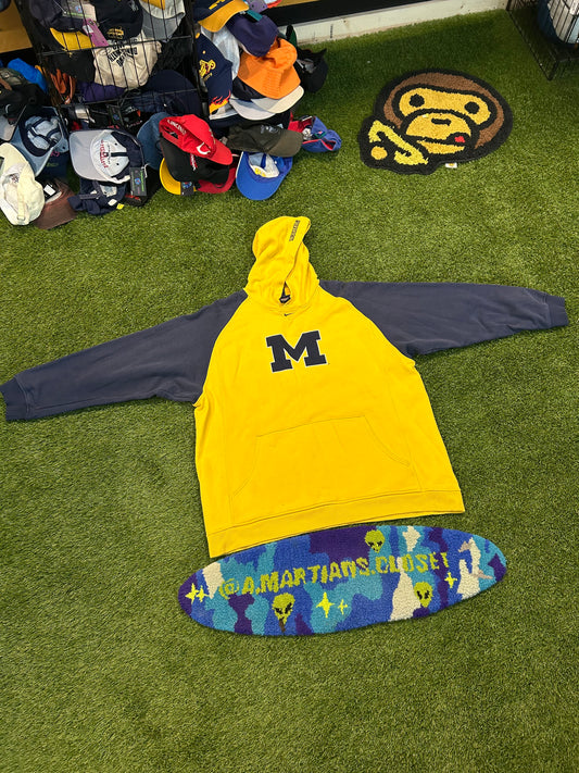 Vintage Nike x Michigan University Center Swoosh Hoodie
