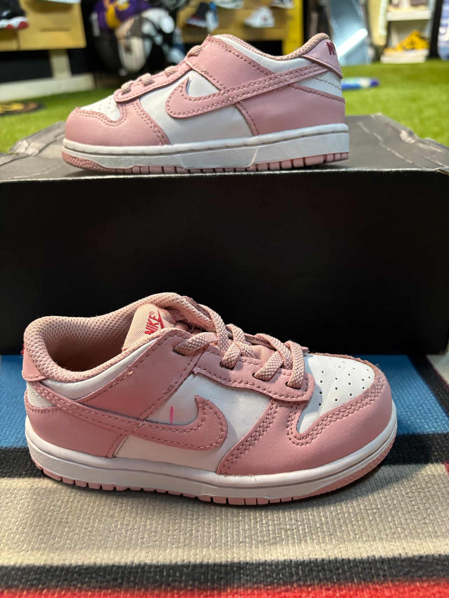 Nike dunk kids size 8.5c