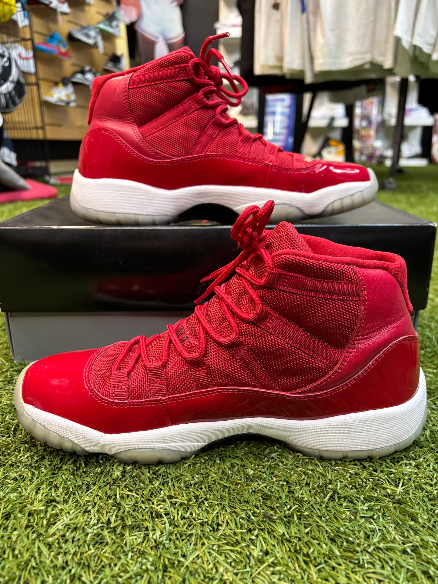 Jordan retro 11 gym red(Used)