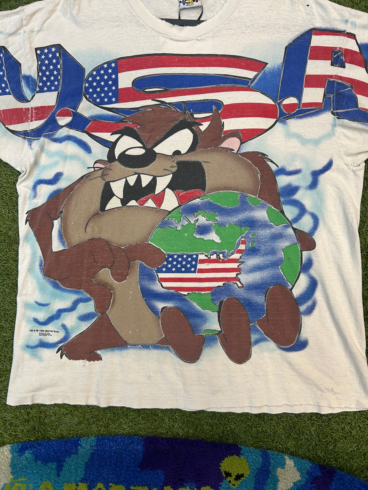 Vintage 1995 Tasmanian Devil USA Front Hit Only Tee