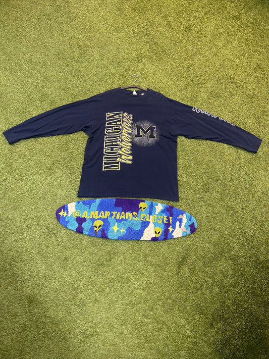 Vintage Michigan Wolverines L/Sleeve Slightly Thrashed Tee