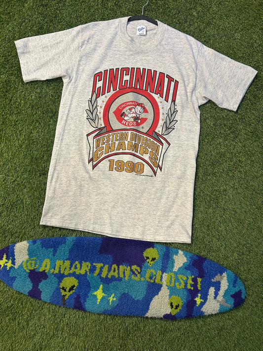 Vintage 1990 Cincinnati Reds Western Division Champs Tee