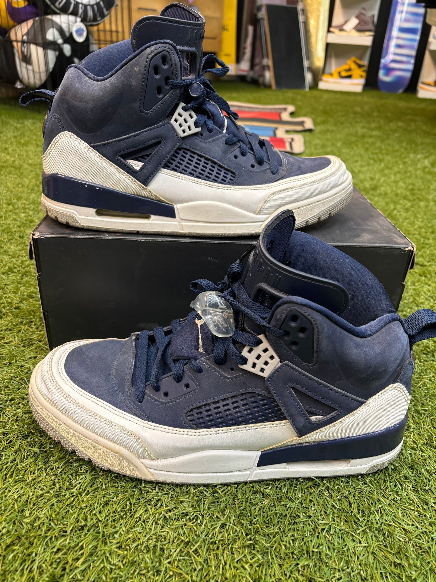 Jordan spizike navy white