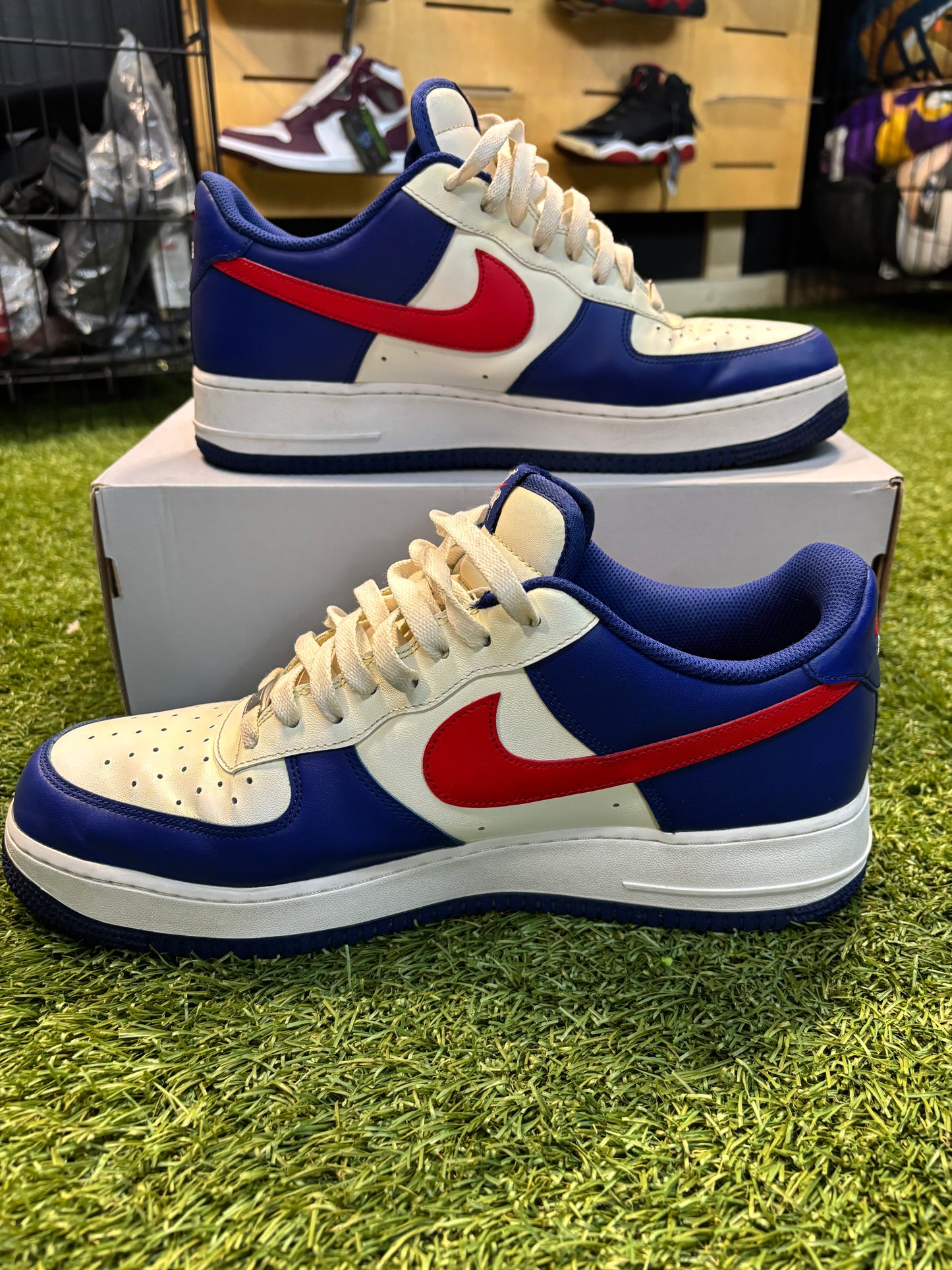 Nike Air Force 1 “USA red white blue” size 12