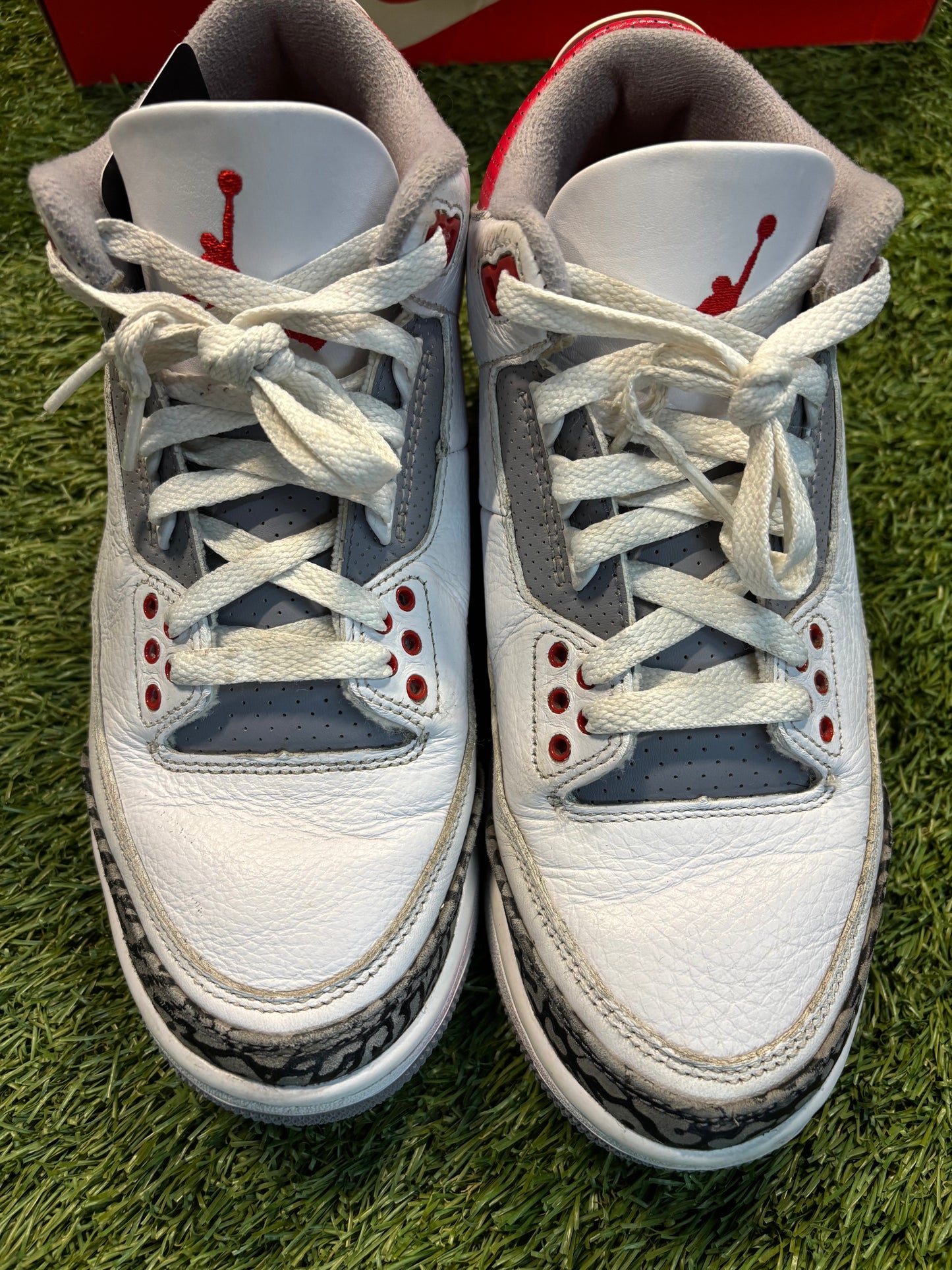 Jordan retro 3 fire red size 7