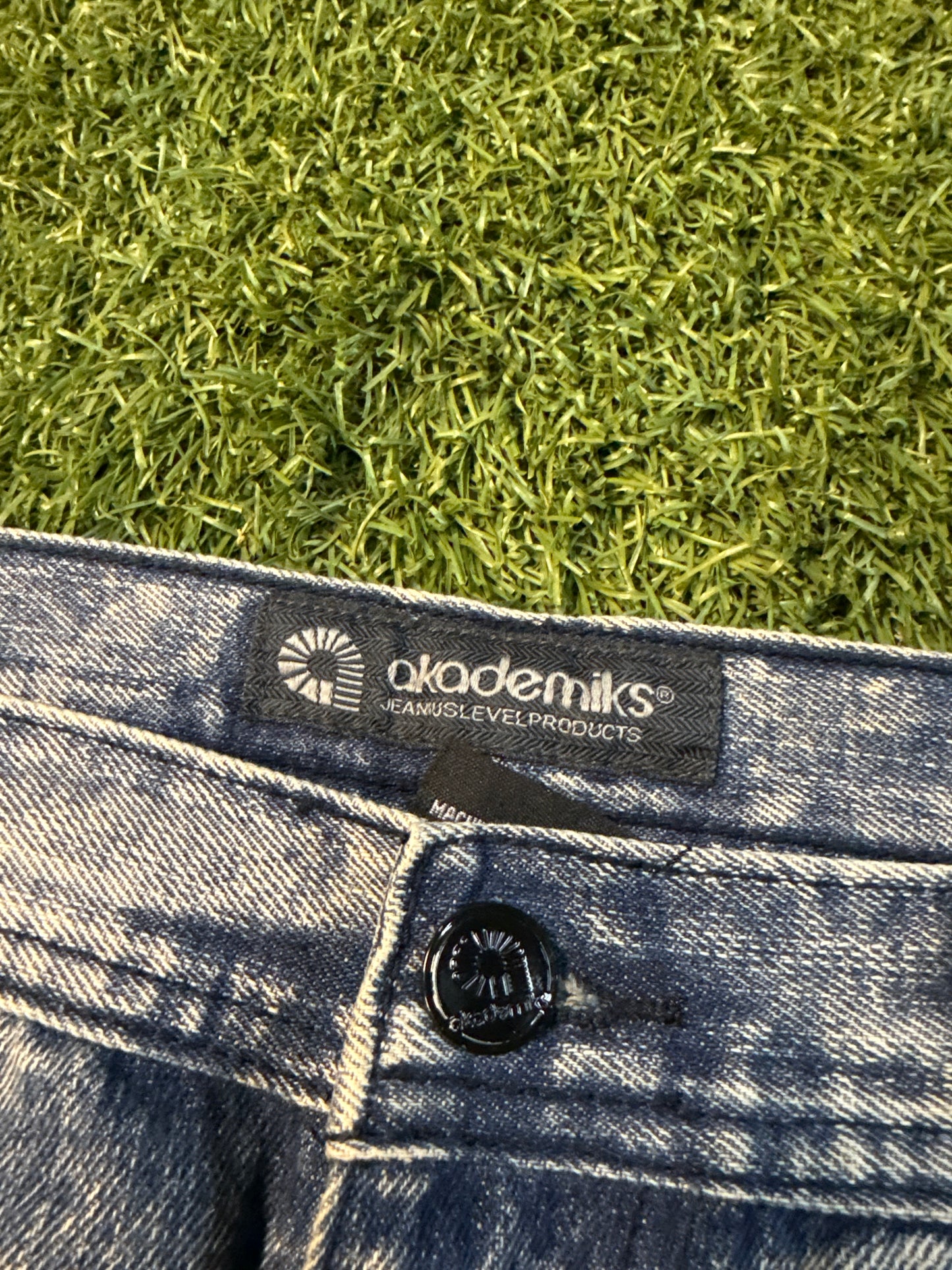 Y2K “AKADEMIKS” DENIM