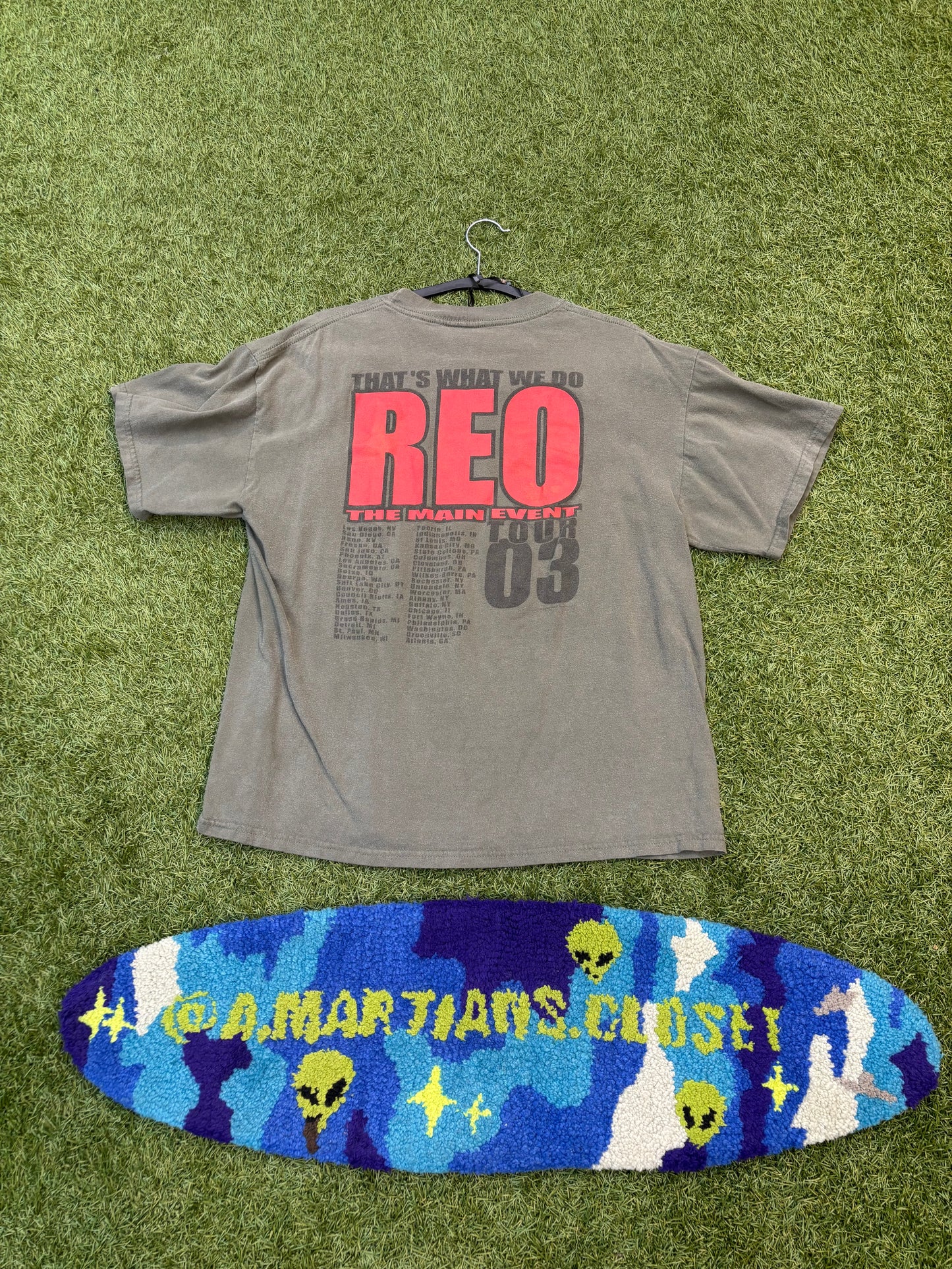 Y2K REO Speed Wagon The Main Event Tour 2003 Tee