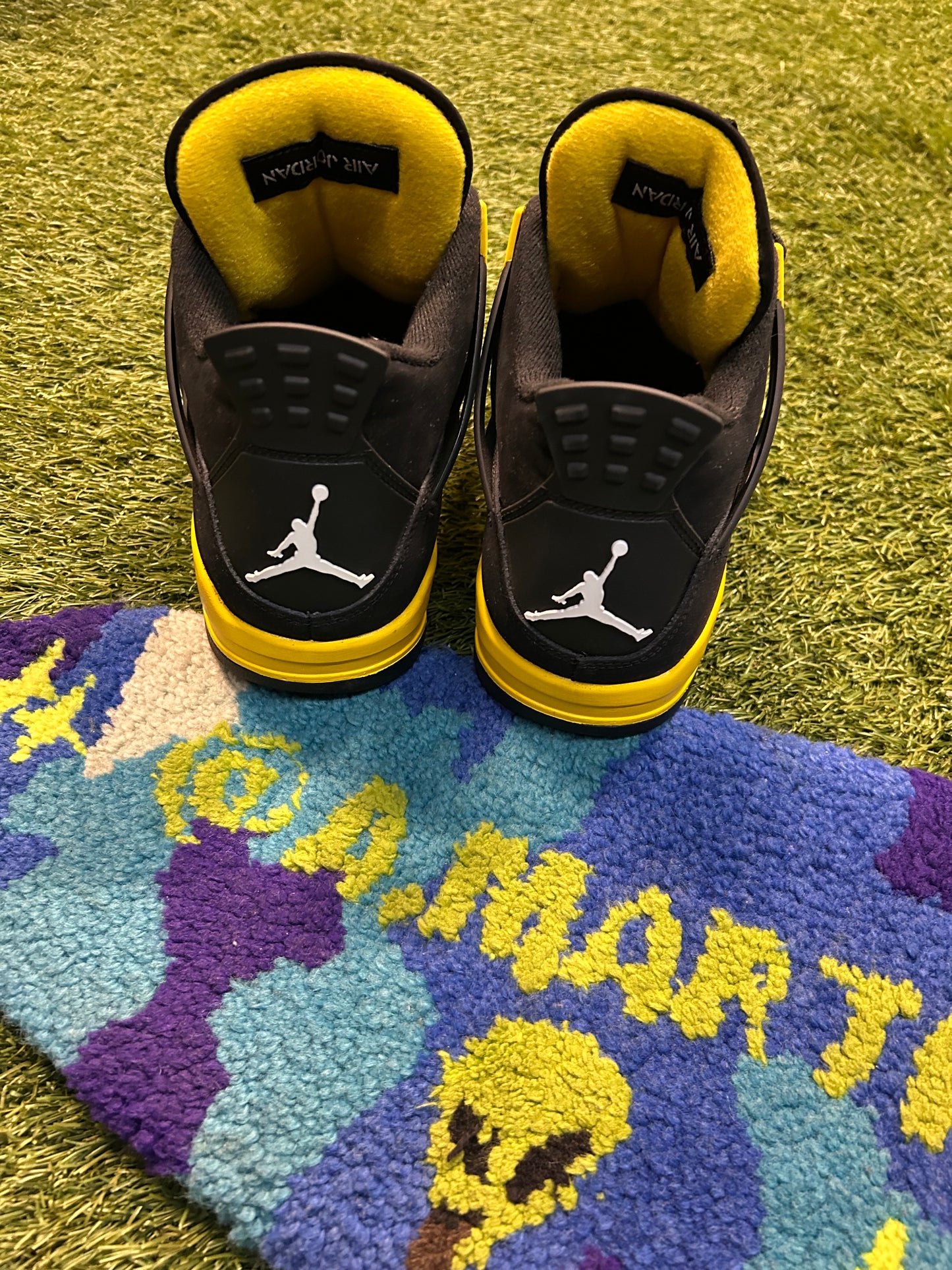 Jordan Retro 4 Yellow Thunders