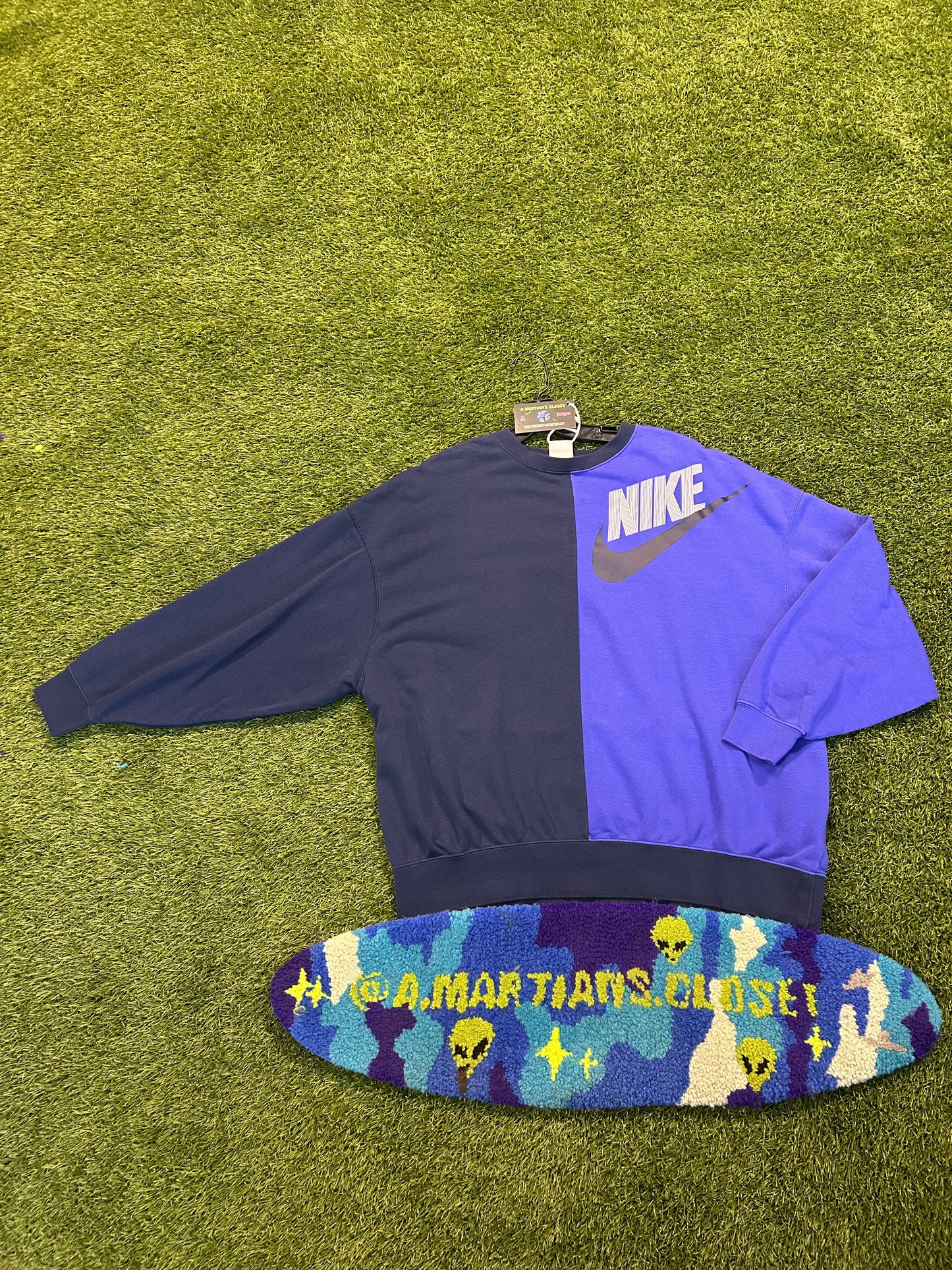 New age Nike half/half crewneck
