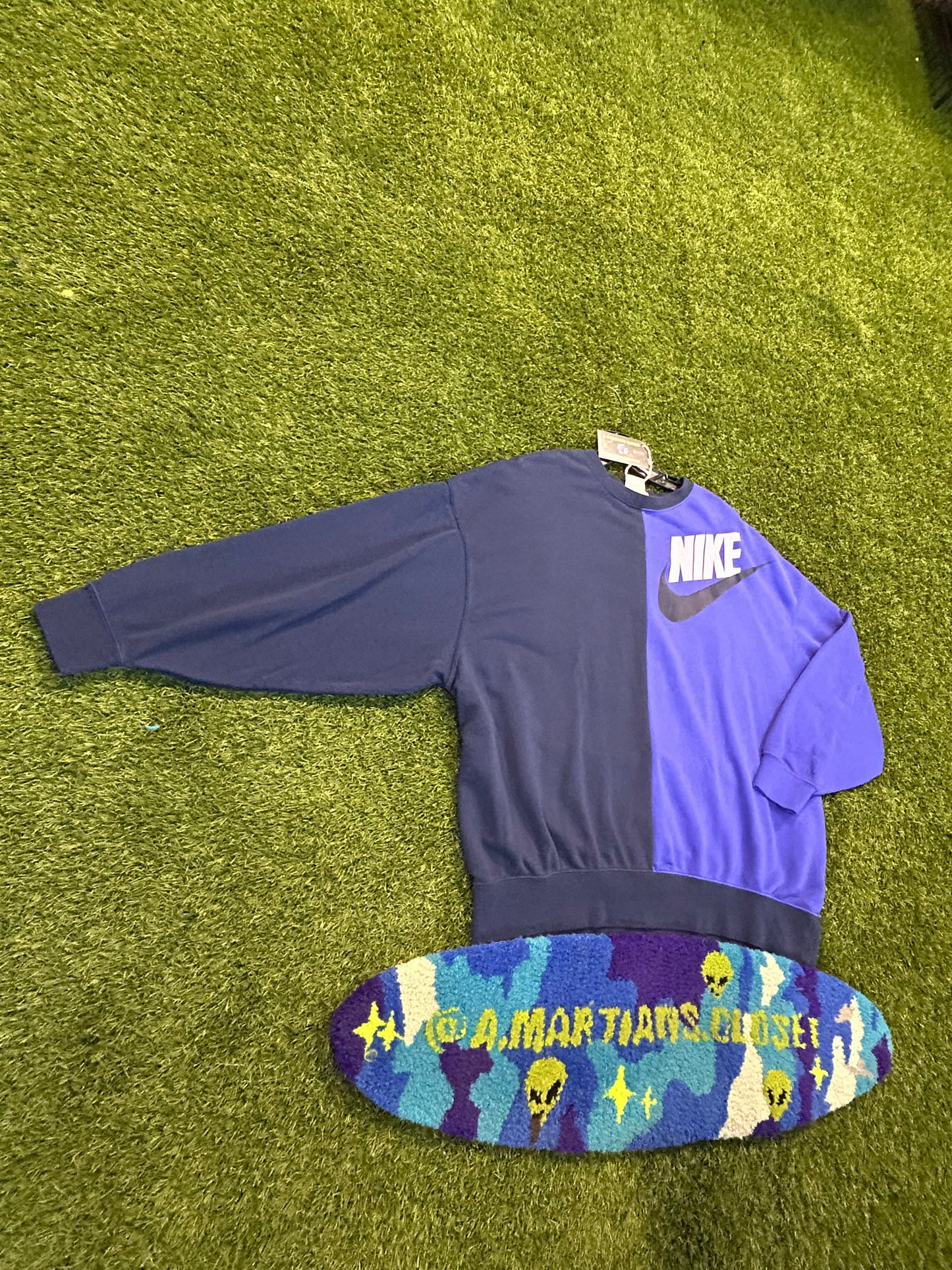 New age Nike half/half crewneck