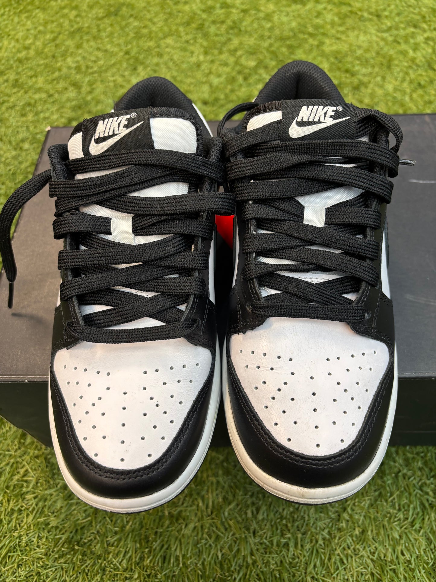 Nike panda dunk low(Used)