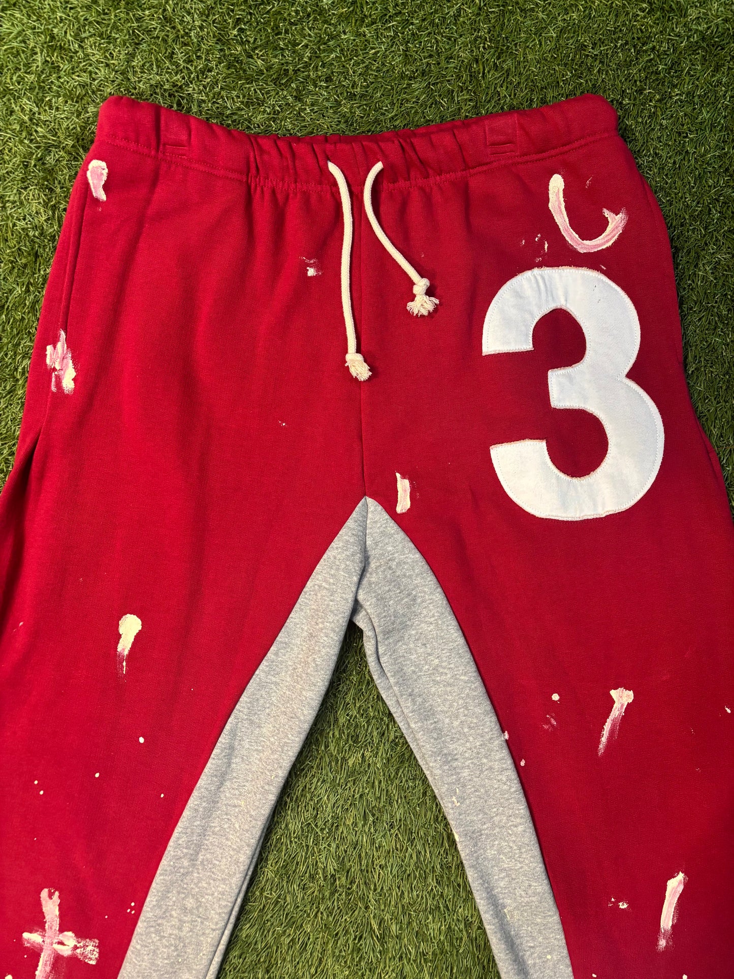 MNML 3 Patch Contrast Red Sweatpants