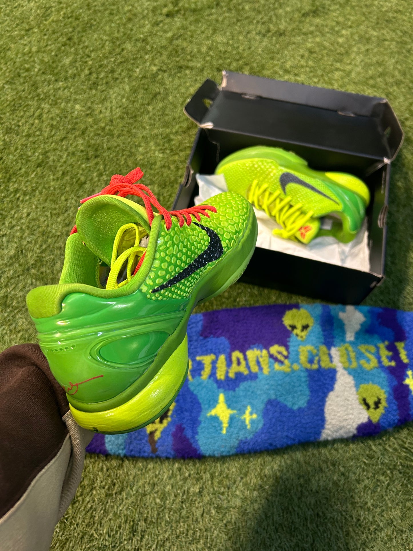 Nike Kobe 6 Protro Grinch (2020)