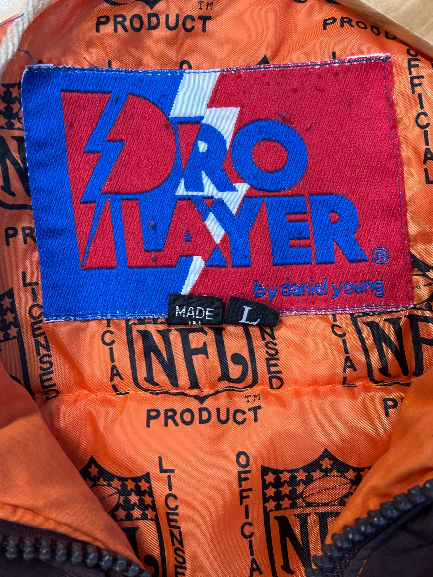 Rare Vintage Pro Player Cleveland Browns NFL Puffer Jacket