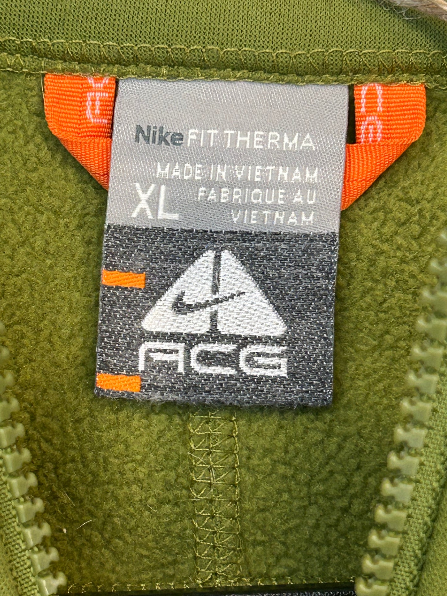 Nike ACG Thermal Full Zipup Jacket