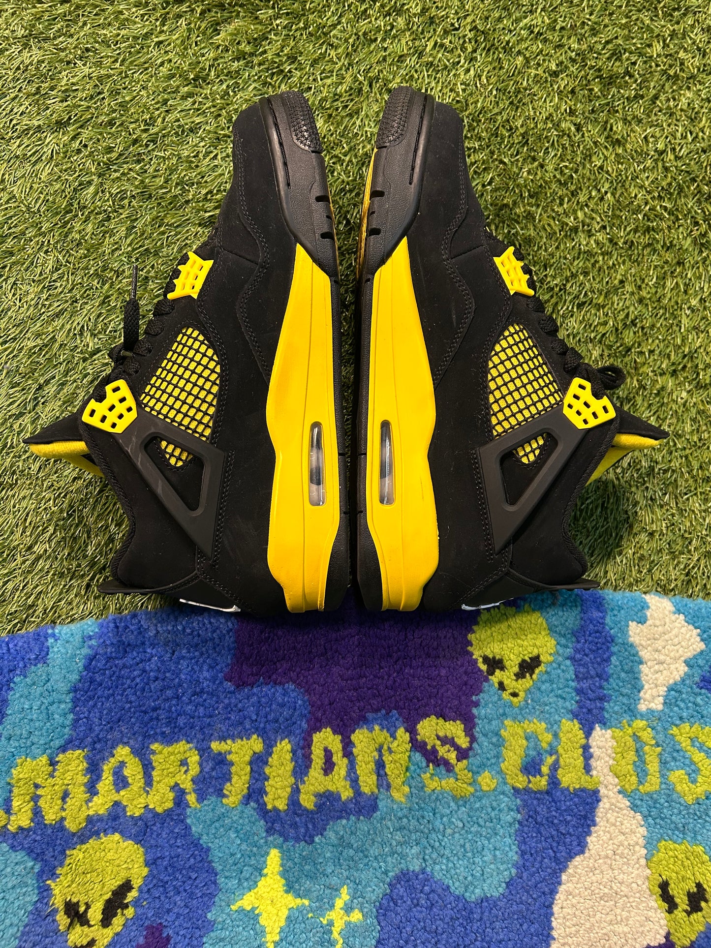 Jordan Retro 4 Yellow Thunders