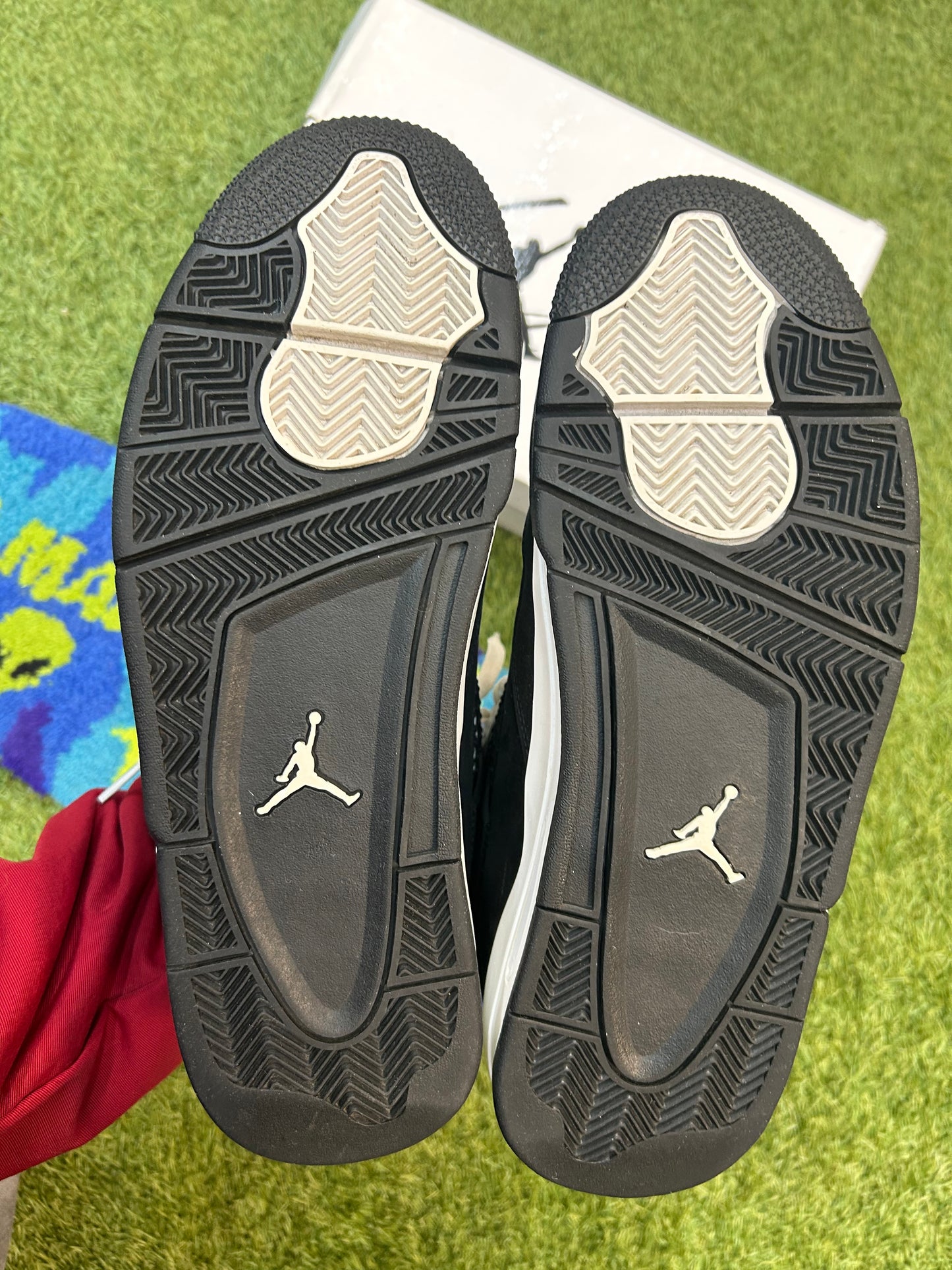 Jordan Retro 4 White Thunder(Used)