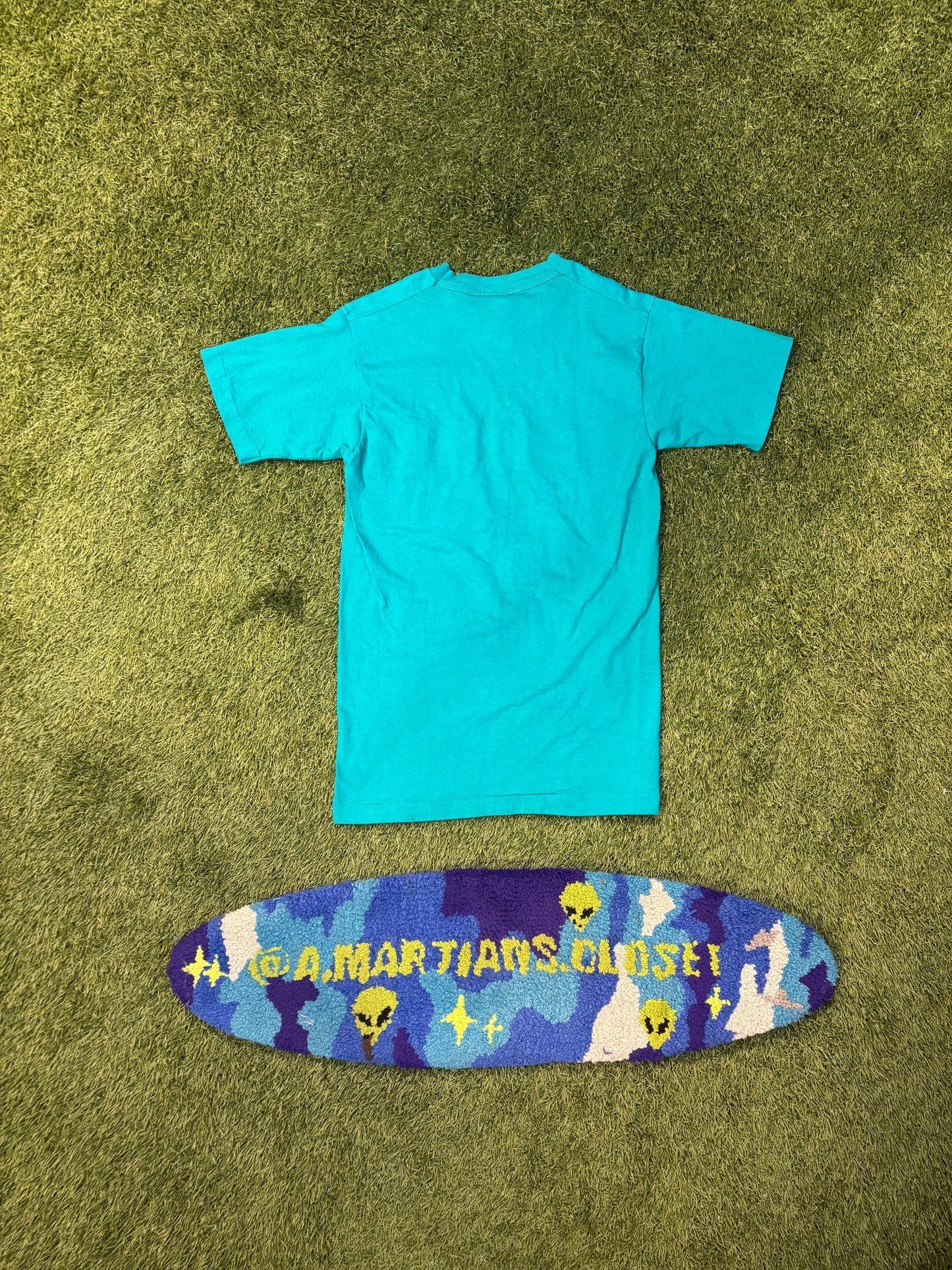 Vintage 1998 Looney Tunes Tasmanian Devil Basketball Tee