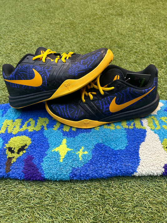 Nike Kobe Bryant Mentality Purple