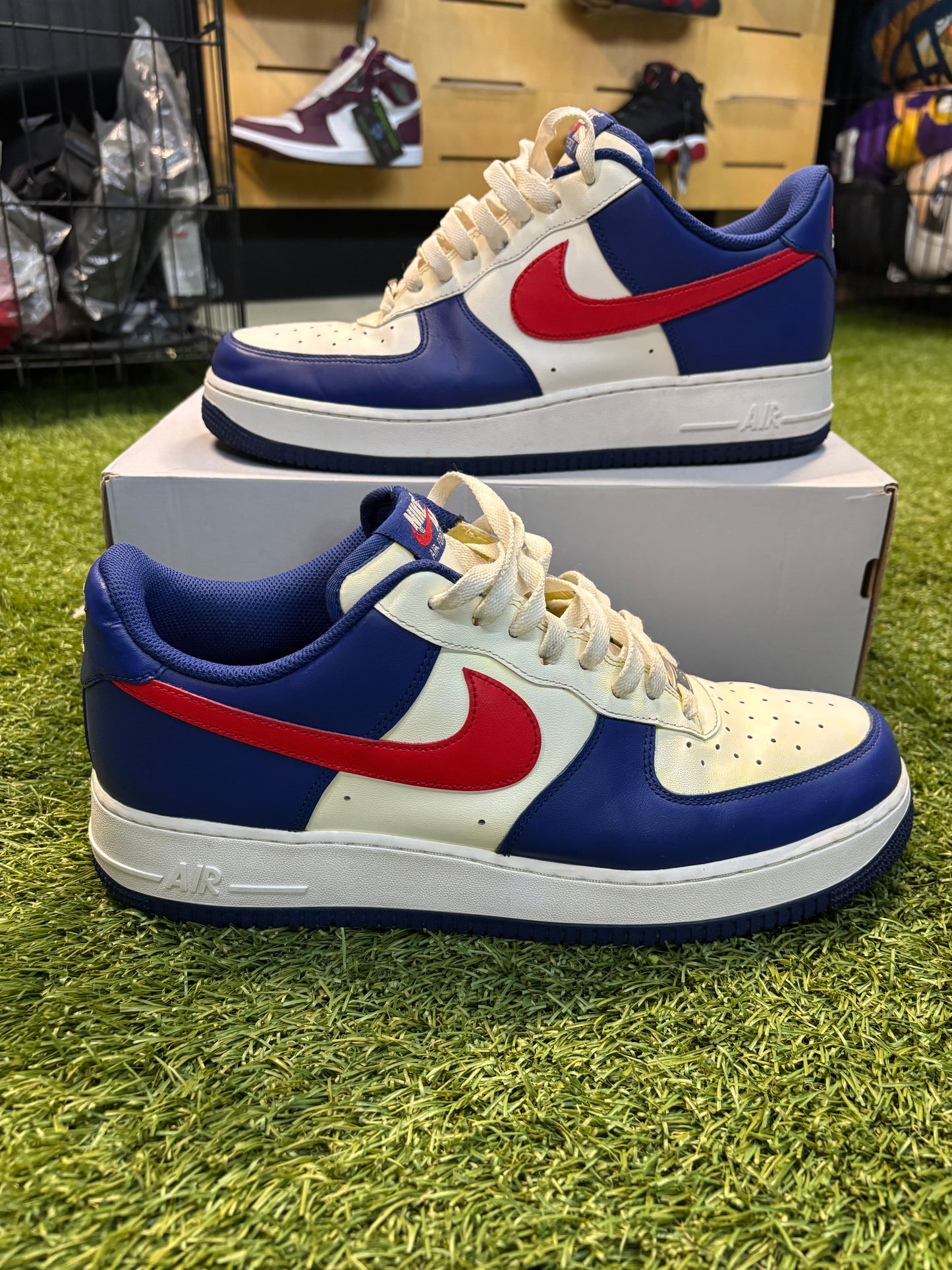 Nike Air Force 1 “USA red white blue” size 12