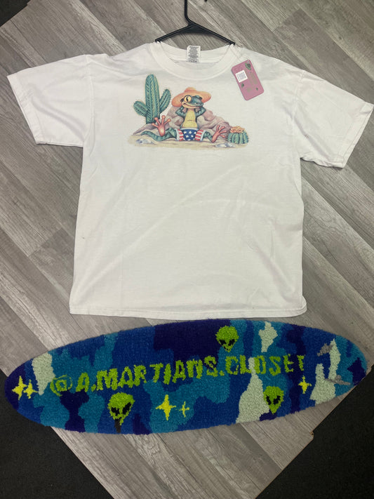 Vintage 2000s Lizard Tee