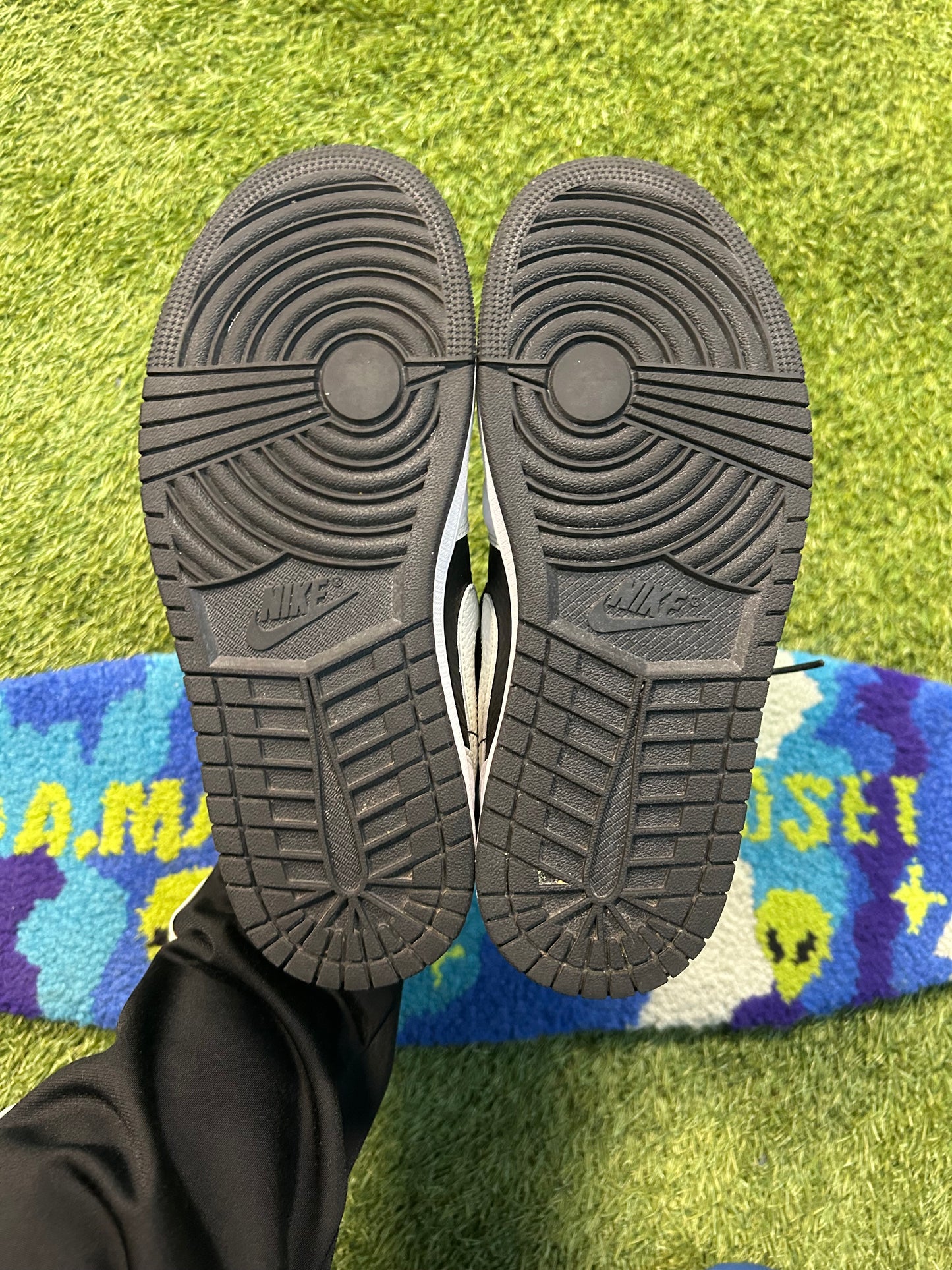 Jordan Retro 1 Mid Split Homage