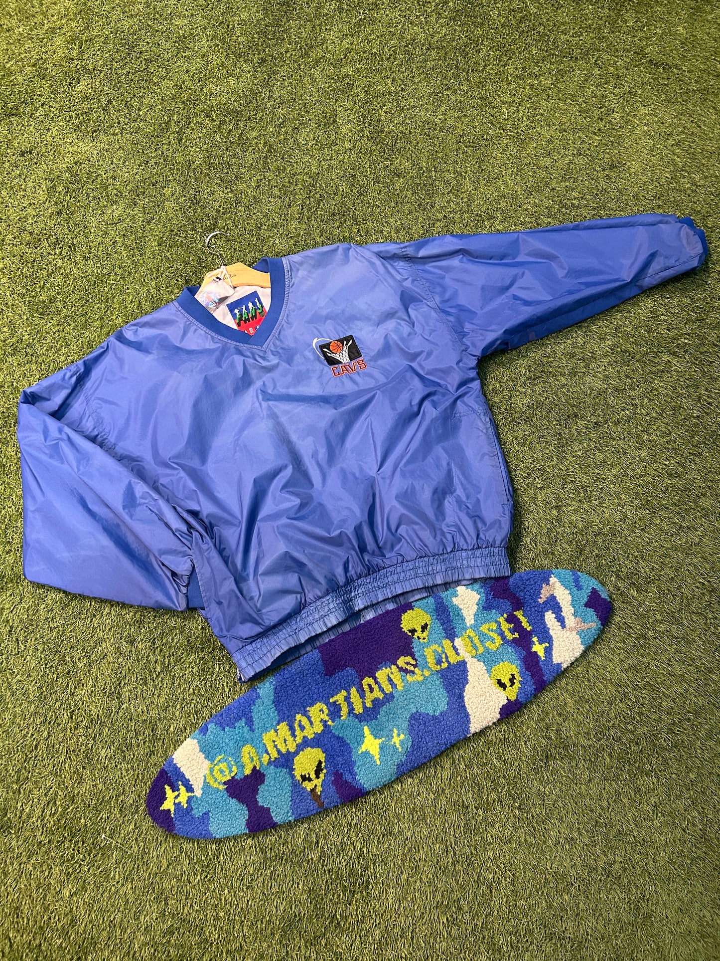 Vintage 90s Cleveland Cavaliers NBA Pullover Nylon Style