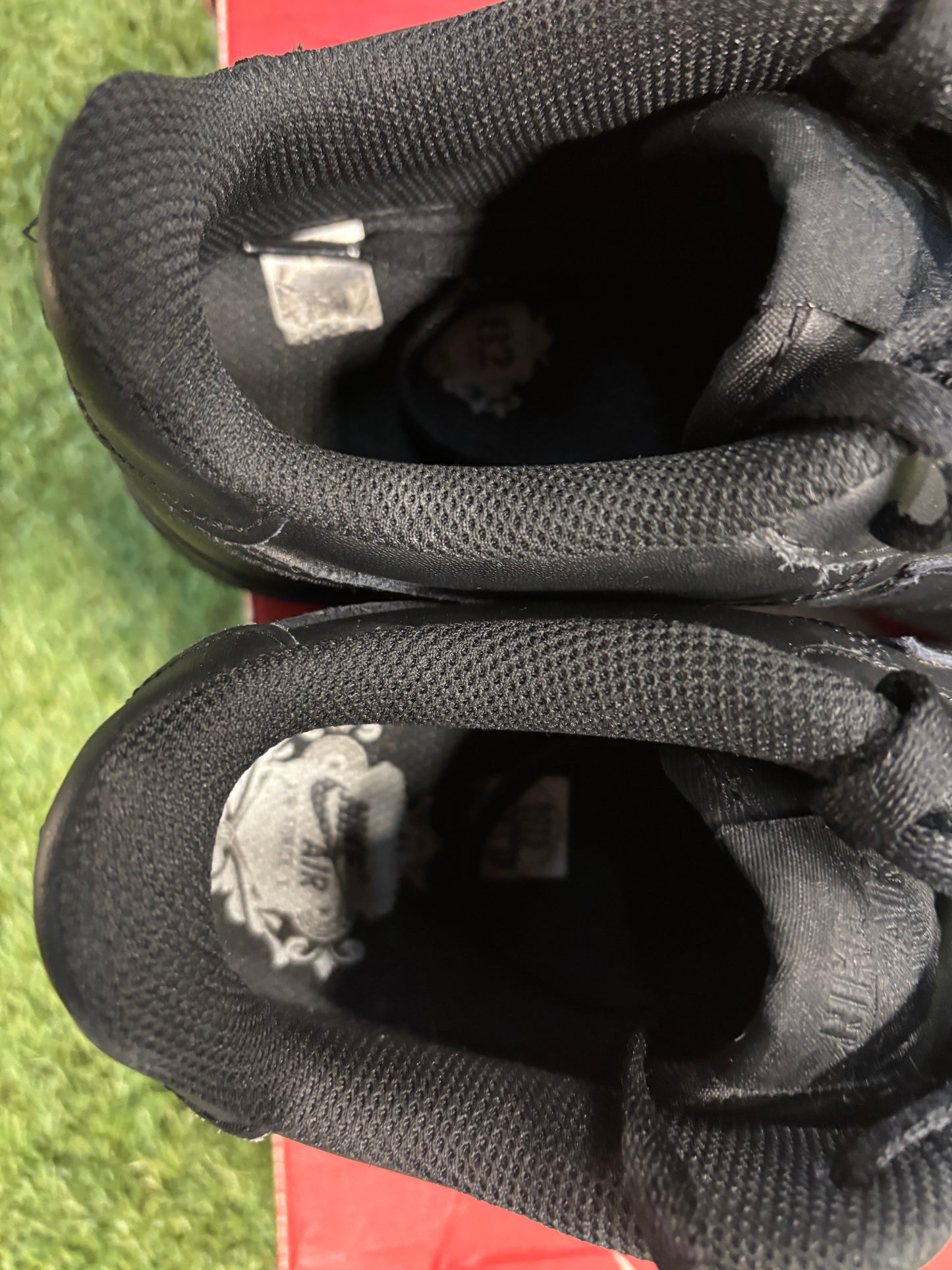 Nike black Air Force one size 6.5y