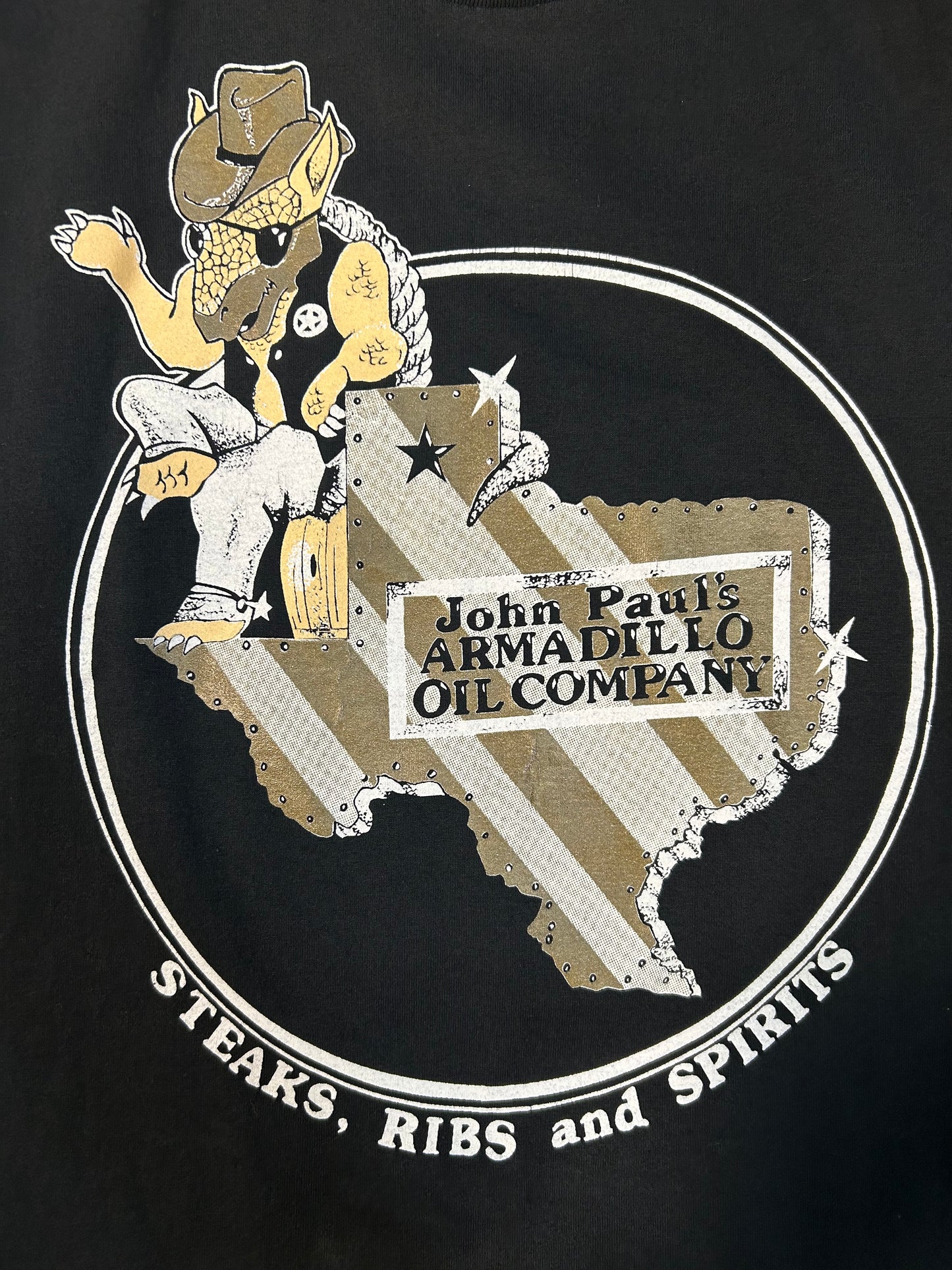 Vintage John Paul’s Armadillo Oil Company Texas Restaurant Tee