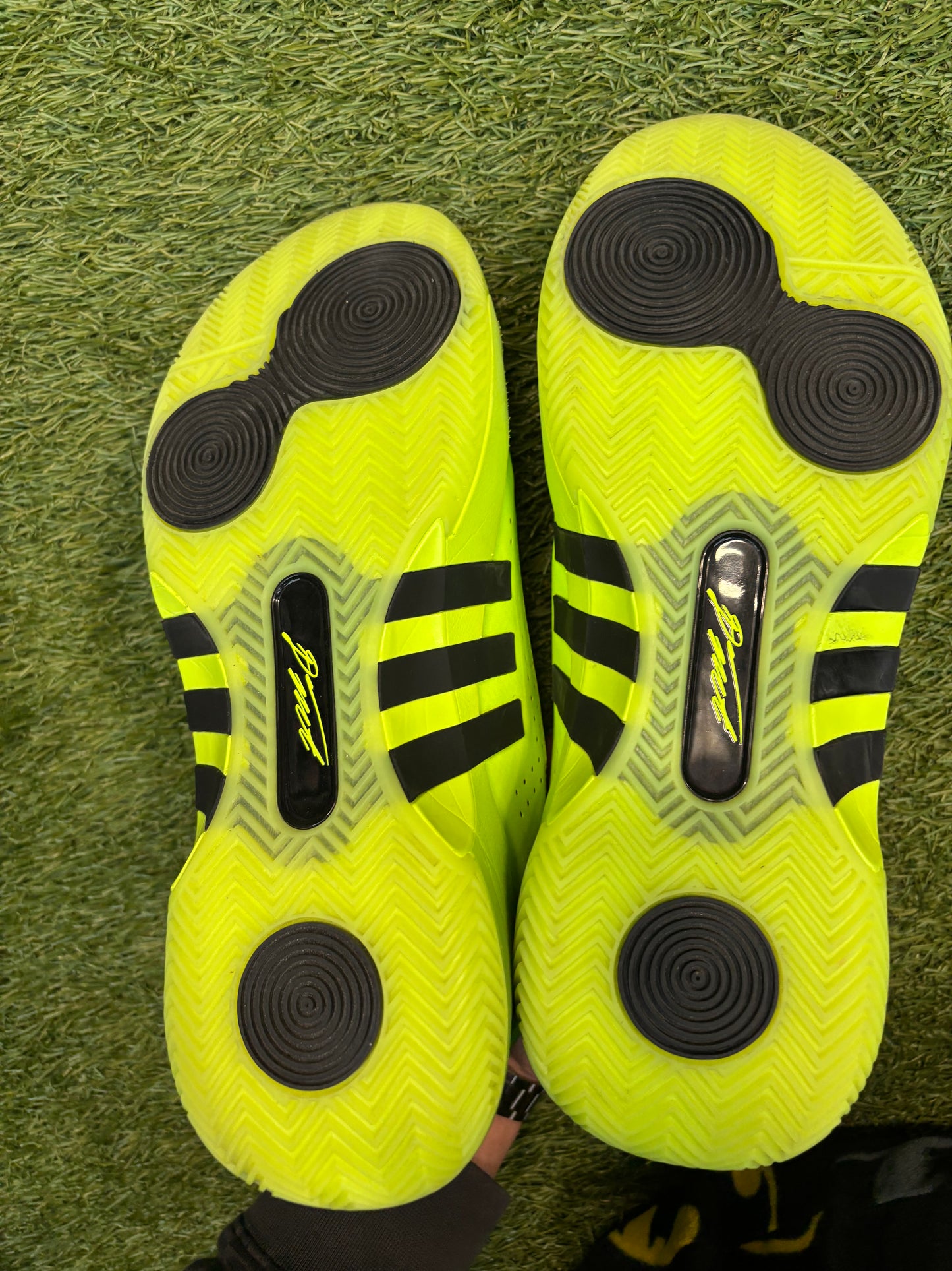 Adidas Donavan Mitchell basketball shoes