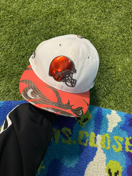 Y2K New Era Cleveland Browns Helmet Logo Fitted Cap