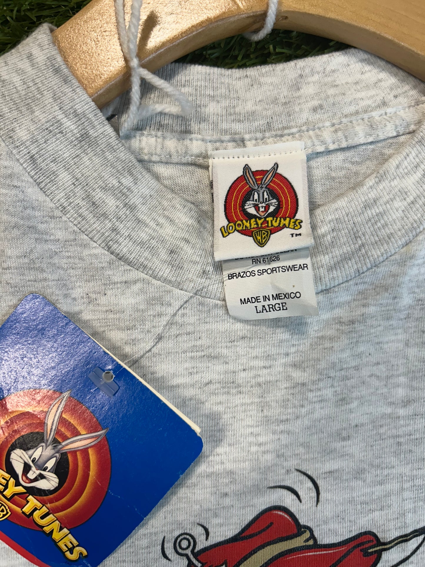 Vintage 1997 Tasmanian Devil Michigan Fishing Tee