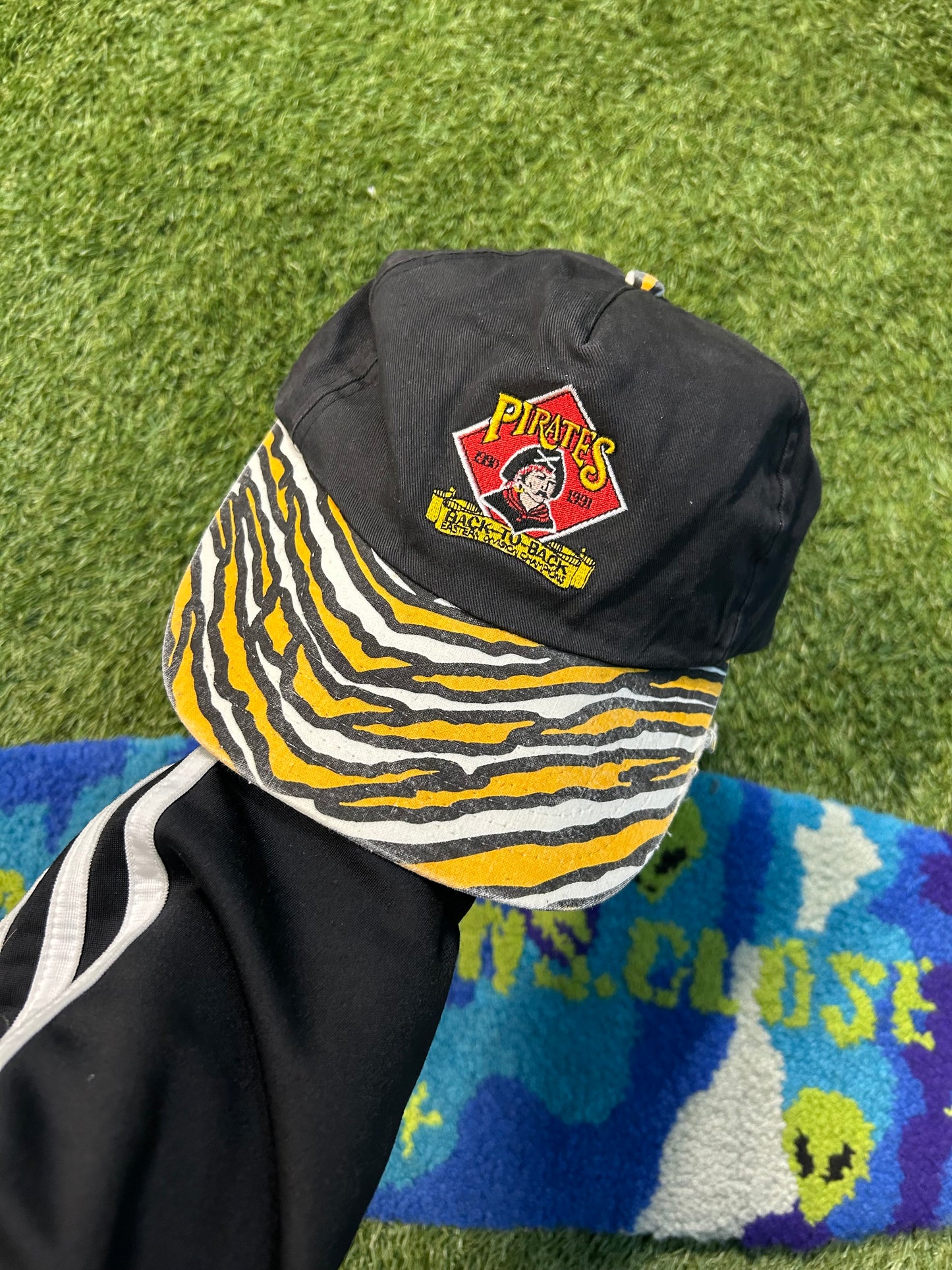 Vintage 90s Pittsburgh Pirates Back To Back Eastern Conference Champs SnapBack